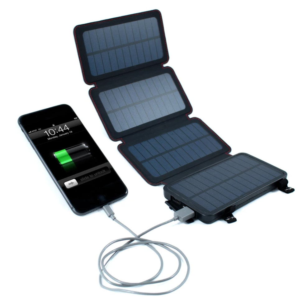 QUADRAPRO 5.5 WATT PORTABLE SOLAR WIRELESS PHONE CHARGER W/ 6,500MAH DUAL USB POWER BANK.